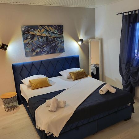 Apartment Mikas Stanici Bagian luar foto