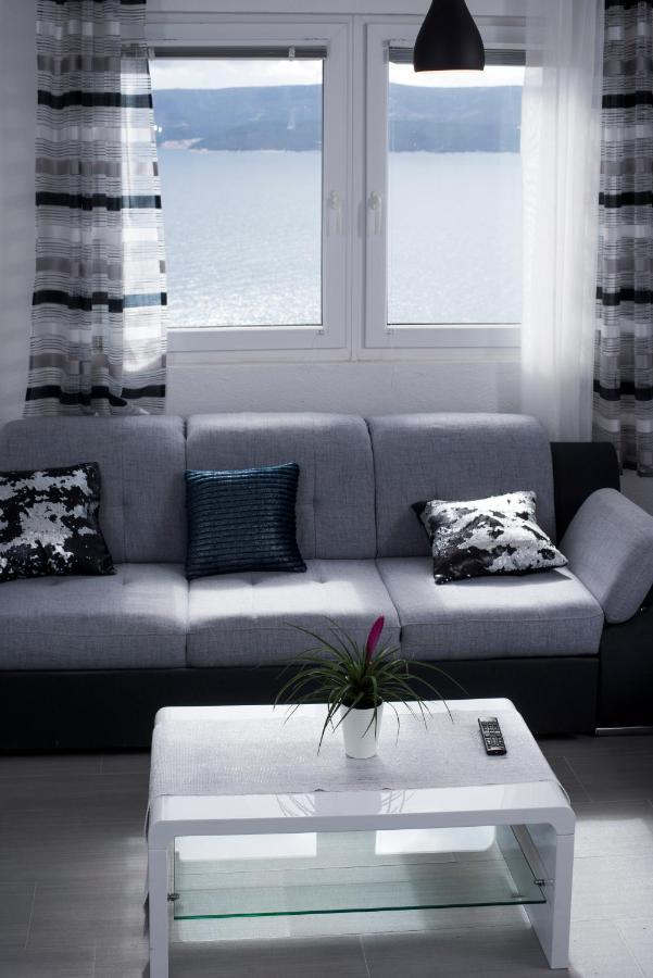 Apartment Mikas Stanici Bagian luar foto