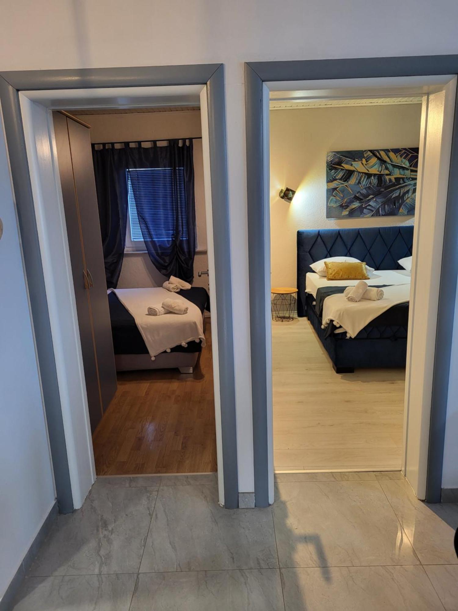 Apartment Mikas Stanici Bagian luar foto