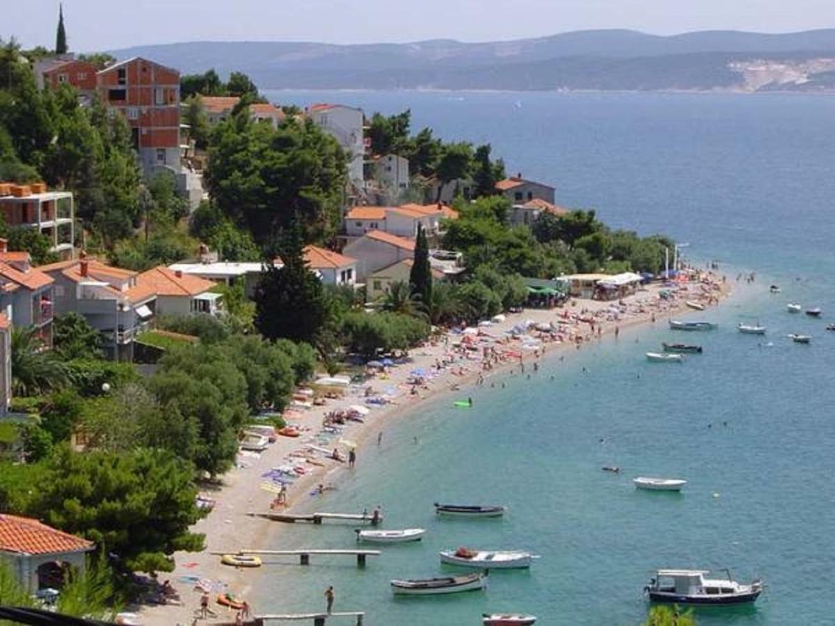 Apartment Mikas Stanici Bagian luar foto